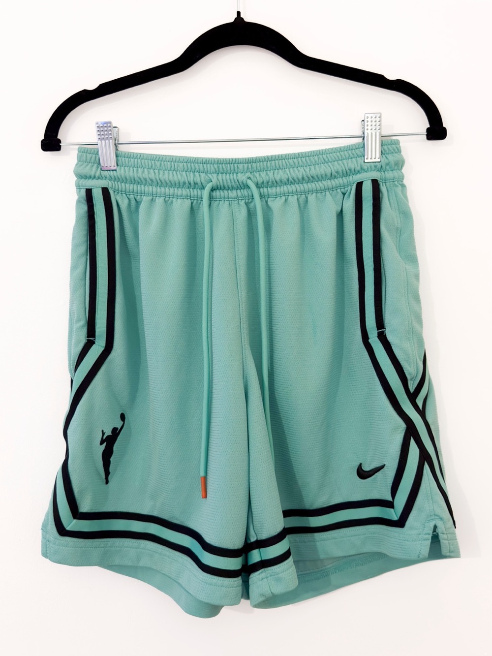Nike NY Liberty basketball shorts